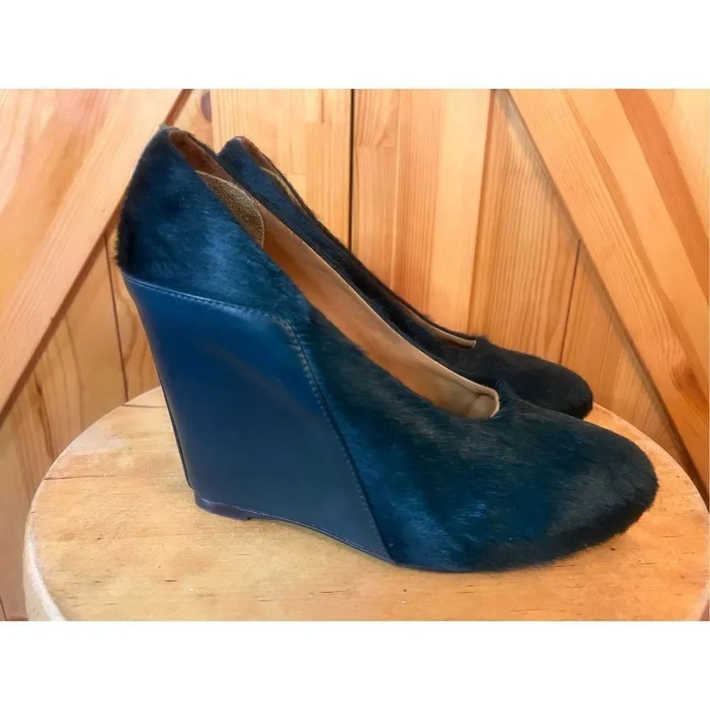 VINCE Dark Green Leather Pony Hair Wedges Sz. 6M